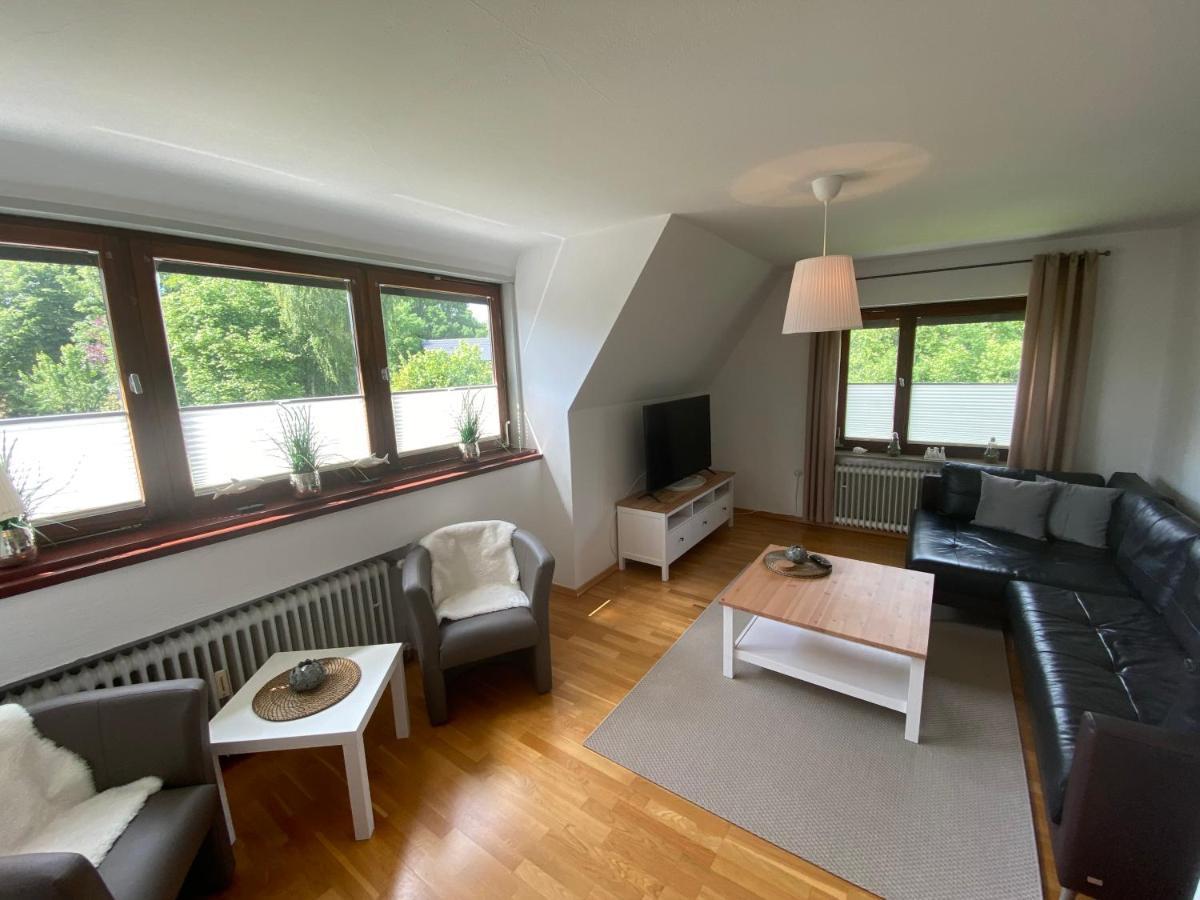 Ferienwohnung Mit Balkon Und Eingezaeunten Garten Aurich Dış mekan fotoğraf