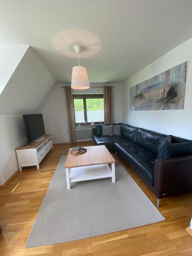 Ferienwohnung Mit Balkon Und Eingezaeunten Garten Aurich Dış mekan fotoğraf